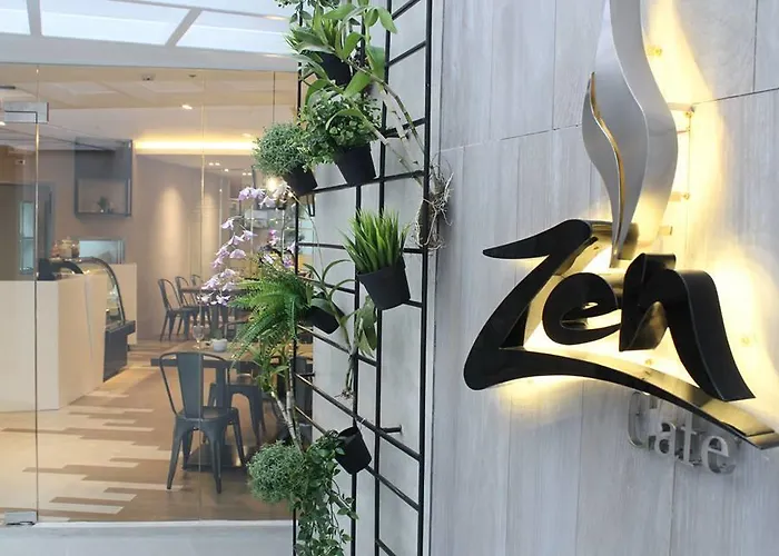 Hotel Zerenity & 2*
